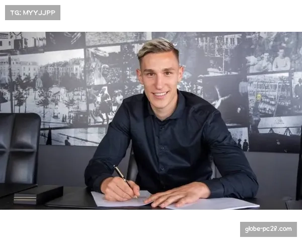 巴塞罗那锁定防线补强目标重点考察施洛特贝克加强左后卫位置 巴塞罗那锁定防线补强目标重点考察施洛特贝克加强左后卫位置