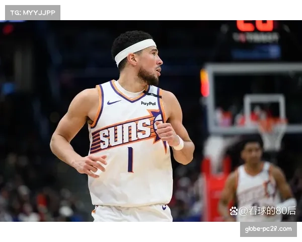 布克畅谈即将开启的中国赛之旅笑言盼在长途飞行中多睡一会 布克畅谈即将开启的中国赛之旅笑言盼在长途飞行中多睡一会